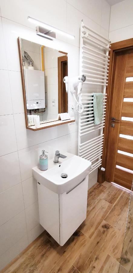 Apartament Miętowy z 2 sypialniami i miejscem parkingowym Kielce Zewnętrze zdjęcie
