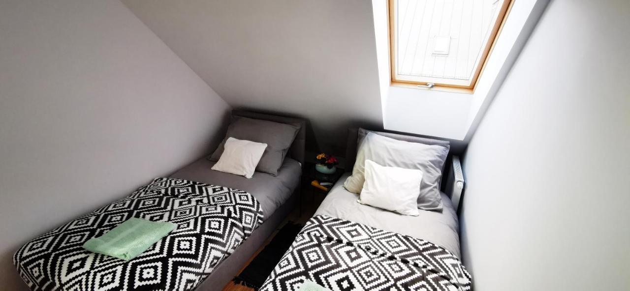 Apartament Miętowy z 2 sypialniami i miejscem parkingowym Kielce Zewnętrze zdjęcie