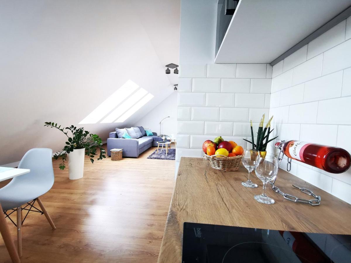 Apartament Miętowy z 2 sypialniami i miejscem parkingowym Kielce Zewnętrze zdjęcie